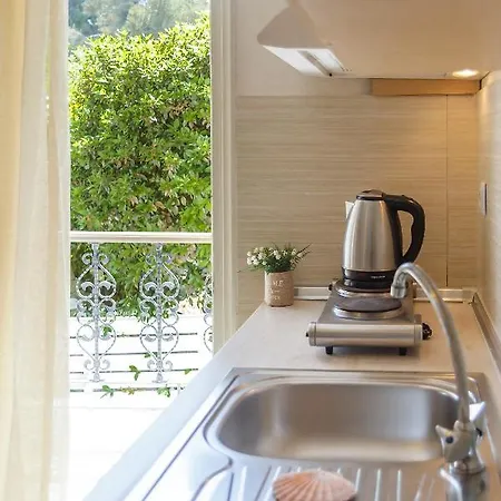 Anatoli Polichrono מלון דירות פוליכרונו