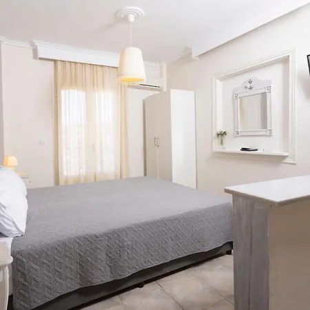Anatoli Aparthotel *