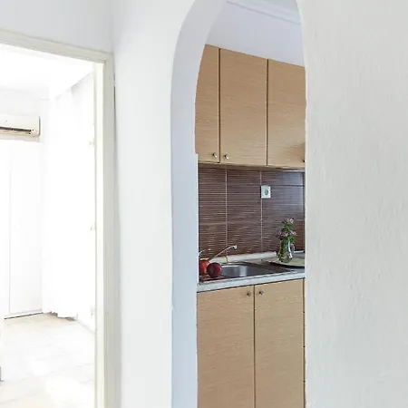 Anatoli Polichrono شقة فندقية بوليخرونو