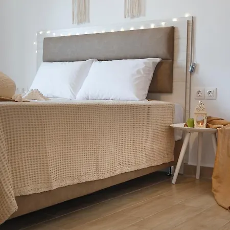 Anatoli Polichrono شقة فندقية