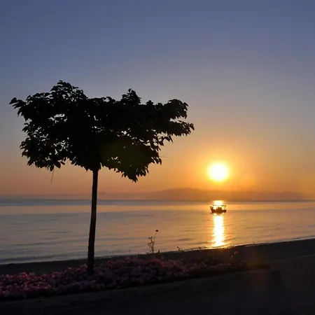 شقة فندقية Anatoli Polichrono